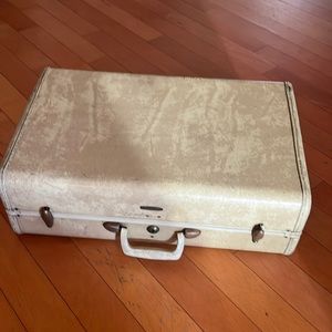 Vintage samsonite luggage
